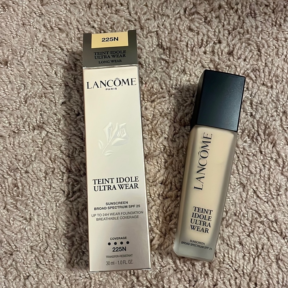 New Box Lancôme teint idole ultra wear 225N Neutral Light Sunscreen Foundation